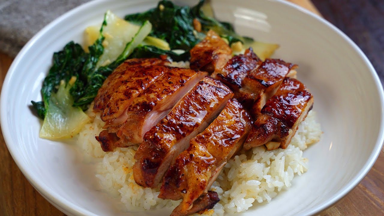 This Chinese BBQ chicken Char Siu recipe is so delicious and easy! I can eat this everyday!