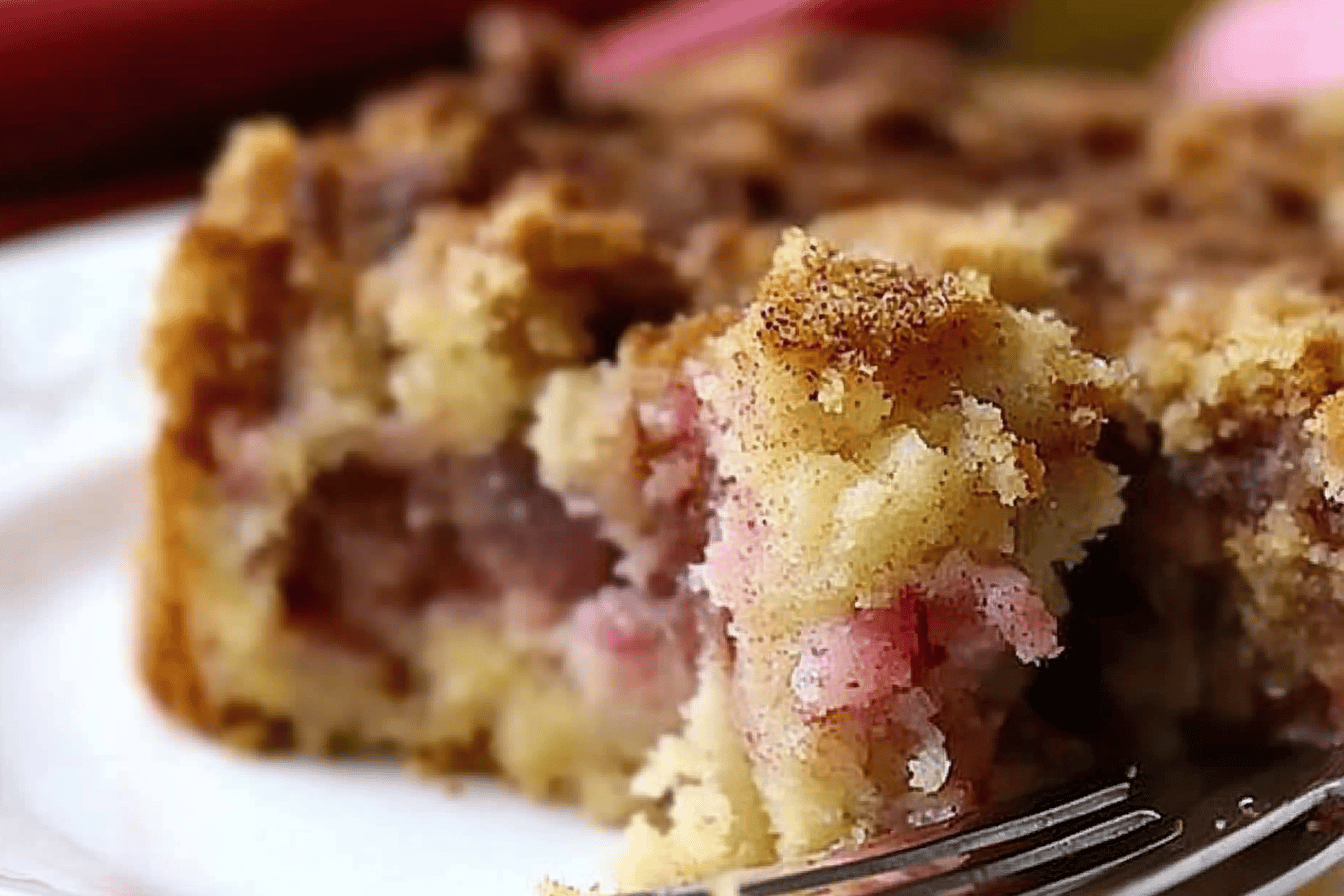 The Best Rhubarb Cake