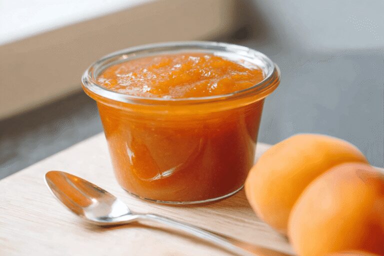 Apricot Preserves with Four Ingredients