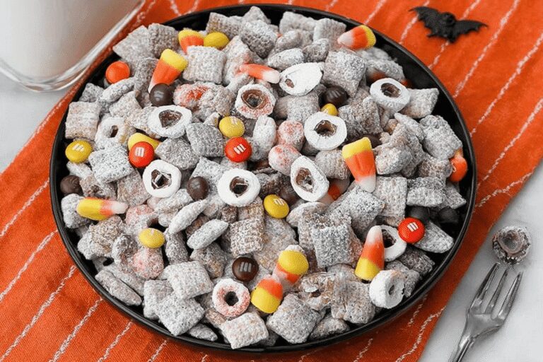 Halloween Puppy Chow Mix